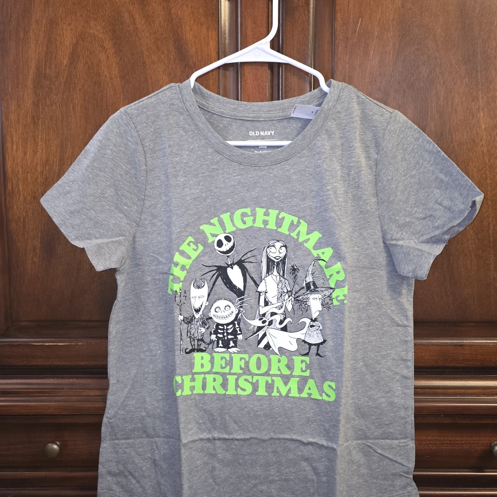 Old Navy Gray Kids T-Shirt with Green 'The Nightmare Before Christmas' Design